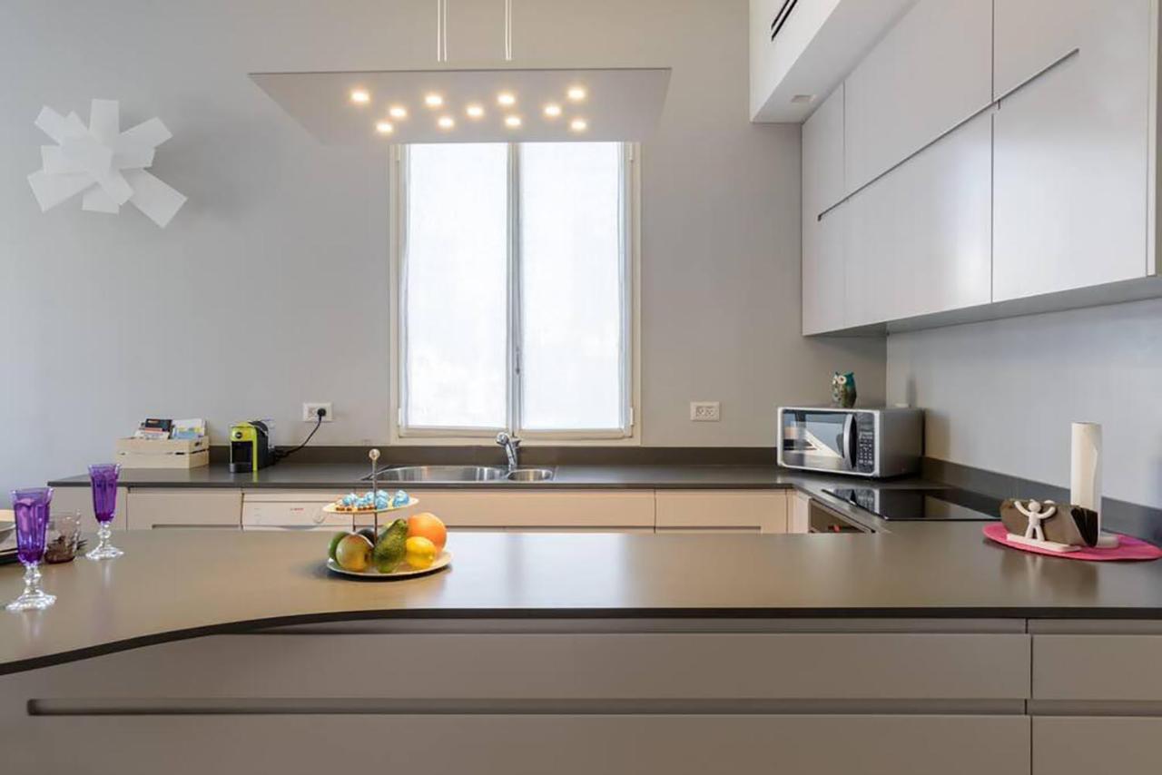 Italian Design Apartment In Rotchild /Habima เทลอาวีฟ ภายนอก รูปภาพ